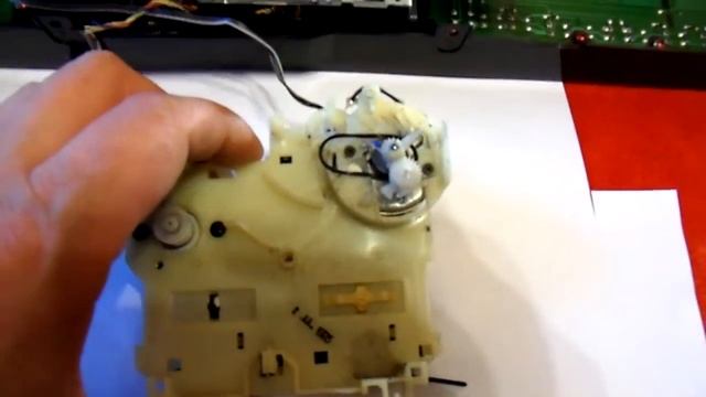 SONY TC-K461S. Замена пассиков в кассетной деке. смотреть онлайн