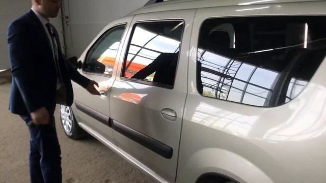 Lada Largus 2013год 5 мест