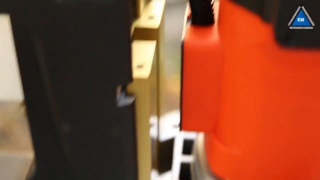 Дрель на магнитной основе AGP MD 120 смотреть онлайн