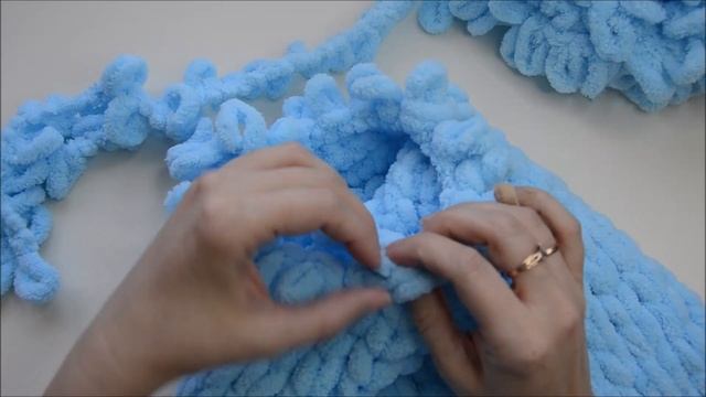 Вяжем самый главный, модный аксессуар 2022 / Балаклава из Ализе Пуффи с ушками / Вязание руками смотреть онлайн