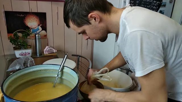 Candy - подкормка пчёл в зимнее время смотреть онлайн