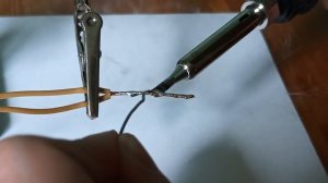 Лужение скрутки медных проводов электрическим паяльником DEKO SI11