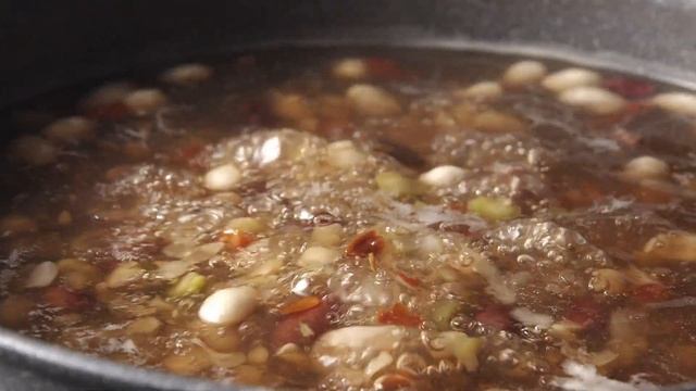 Путешествуй с Yelli, не выходя из дома. Суп 7 бобов. смотреть онлайн