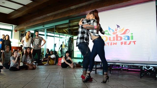 Kizomba Workshop Albir & Sara Panero [Dubai Latin Fest 2016] [DanceLifeMap.com] смотреть онлайн