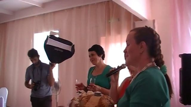 Встреча в кафе смотреть онлайн