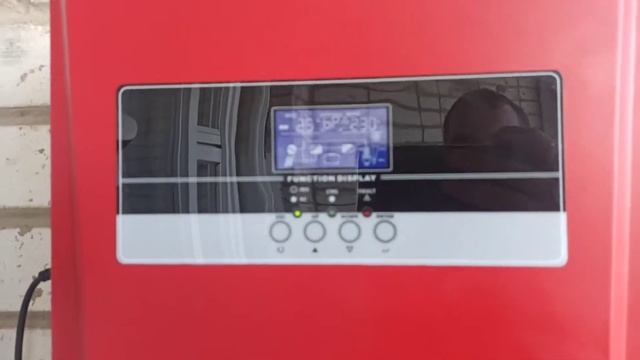 Первый и не стандартный запуск инвертора от панелей)) Сильно не критикуйте)) смотреть онлайн