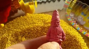 Видео для детей. Игры с мягкими игрушками. Игры с крупами.