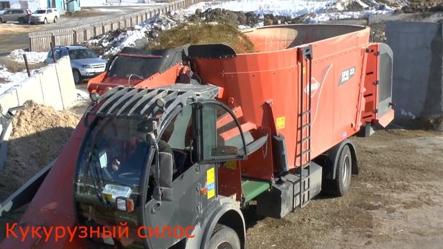Winter farm | KUHN SPW-22 | Self-propelled mixer-distributor | Самоходный кормосмеситель-раздатчик