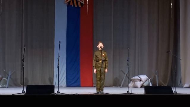 Трофименко Григорий, 11 лет. г.Лиски. Музыка: К. Молчанов, слова:М. Львовский. "Вот солдаты идут... смотреть онлайн