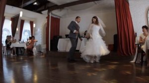 Прикольный первый танец жениха и невесты