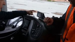 Информационное табло в автобусе-шаттле