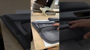 Ниссан Скайлайн, перетяжка дверных карт