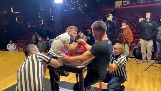WAF Armwrestling Challenge (Sasho Andreev  vs Irakli Zirakashvili) смотреть онлайн