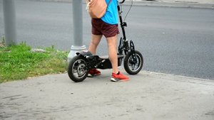 120823•С ЭТИХ ЦЕПНЫХ ЭЛЕКТРОСАМОКАТОВ НА ТЯЖЁЛЫХ АКБ И НАЧАЛСЯ СОВРЕМЕННЫЙ ЭЛЕКТРОТРАНСПОРТ..•gra85