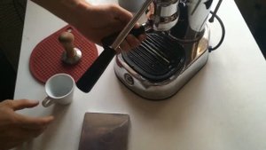 Эспрессо из леверной кофеварки La pavoni europiccola / lever espresso