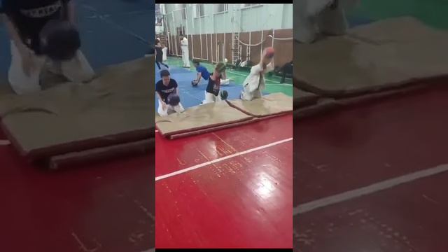 Тренировки бывают не только интересными, но и сложными! смотреть онлайн