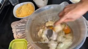 Кукурузный пирог. Пирог с овощами. Выпечка из кукурузной муки. Mısır böreği. Cornmeal cookies.