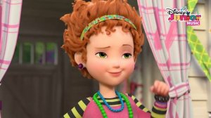 Fancy Nancy Fashion Show ? | Fancy Nancy | @disneyjunior