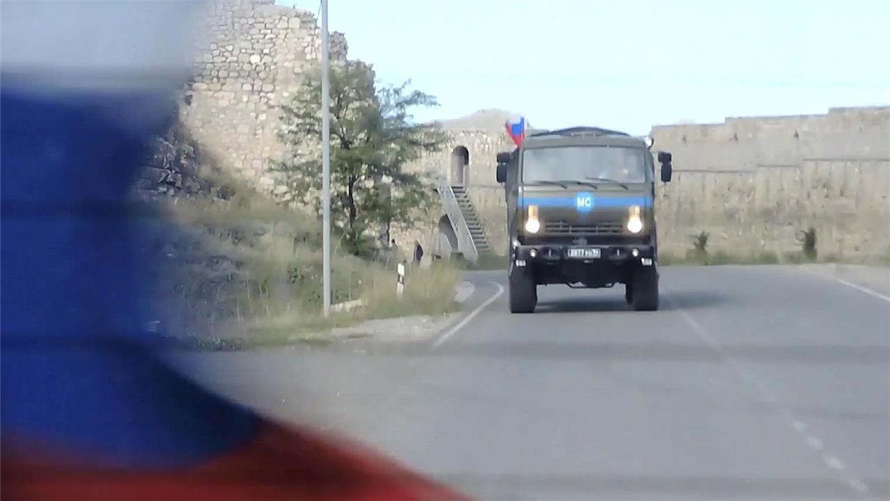 Президент Азербайджана принес извинения в связи с гибелью в Карабахе российских миротворцев