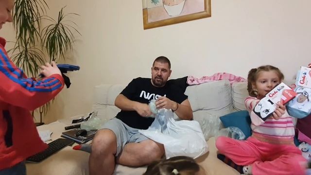 Как красиво и аппетитно подать к столу, магазинные вереники) Примерка пижам. Ох уж эти мужчины... смотреть онлайн