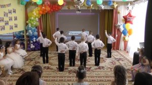 танец "Крутые парни"