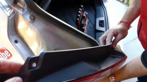 FORD FIESTA MK7 BRAKE LIGHT BULB TAIL LIGHT BULB REPLACEMENT