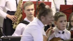 Поль Мориа «Менуэт», Олег Газманов «Балтийский берег»