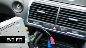 EVO FIT: Removal of Original parts Screen, MMI cd player, Glove box, Gateway Module on AUDI Q7 4L