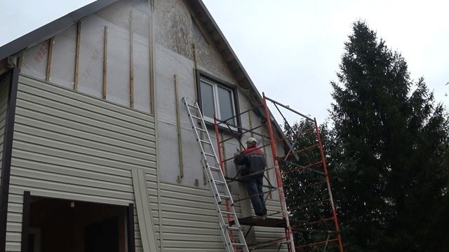 Выходные на даче. День второй. Сходила на собрание. Монтаж сайдинга. смотреть онлайн