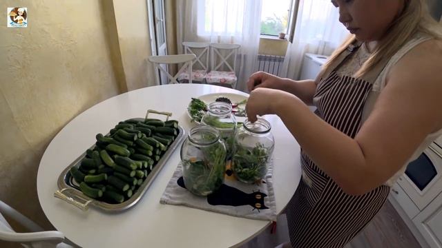 Хрустящие маринованные огурцы на зиму, супер  легкий рецепт.