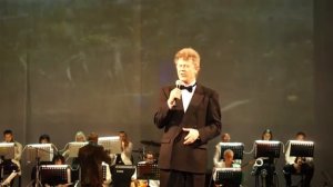 В чистом небе Донецком.Голоденко Н. Заслуж.арт. РФ и оркестр ТЮЗа г.Макеевка ДНР