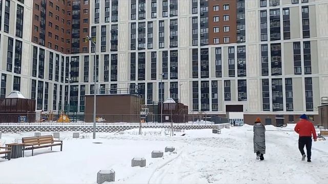 Питер Новостройки у метро ЛЕСНАЯ