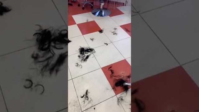 Обрезала длинные волосы смотреть онлайн