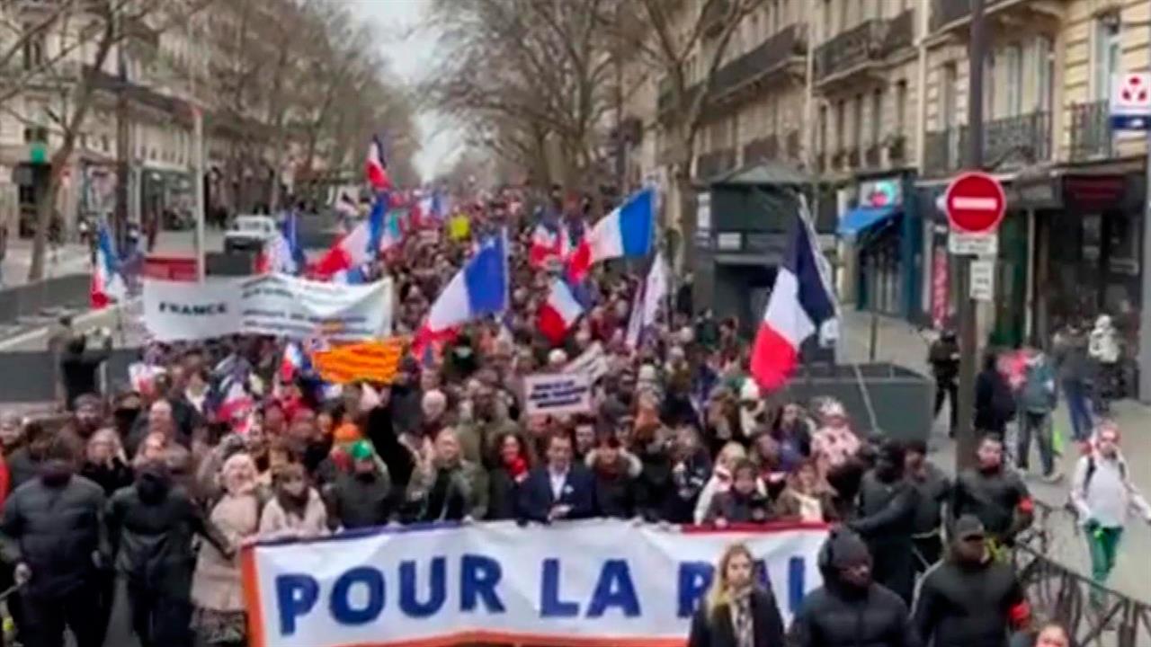 Французские города захлестнуло волной протестов из-за позиции Парижа по Украине