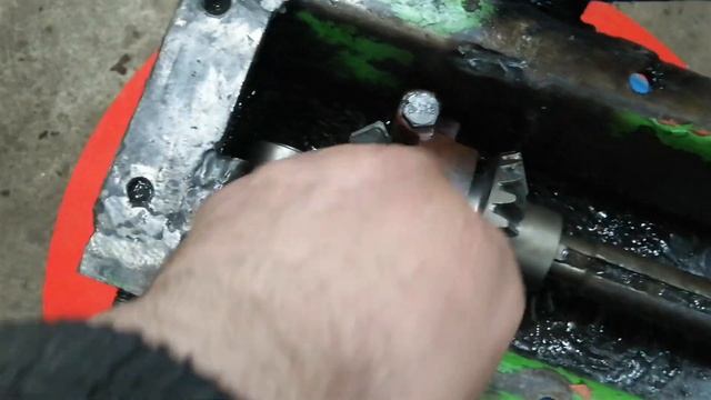 Ремонт польской косилки SaMasz , Wirax, Lisicki часть 6 смотреть онлайн