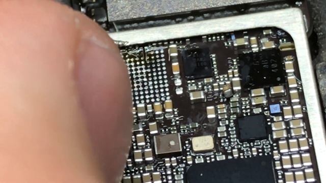 iPhone 7 ребол/замена аудиокодека с восстановлением пятаков