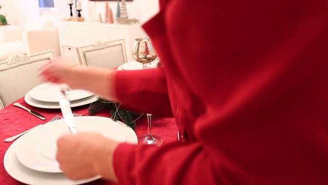 ?САМОЕ КРАСИВОЕ И ИЗЫСКАННОЕ УКРАШЕНИЕ ПРАЗДНИЧНОГО СТОЛА? КАК ЭЛЕГАНТНО УКРАСИТЬ НОВОГОДНИЙ СТОЛ?