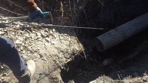 ПИЛИМ ТРУБУ НОЖОВКОЙ ПО МЕТАЛЛУ. КОП МЕТАЛЛА