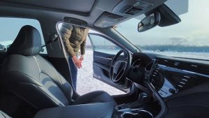 TOYOTA CAMRY 2020, 206 Л.С., ПОЛНЫЙ ПРИВОД. КАКАЯ ЦЕНА В 2023 ГОДУ?