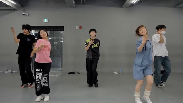 YOASOBI - Yoru ni Kakeru Into The Night  Learners Class