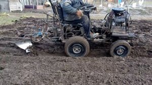 Самодельный трактор ЗАЗ 968, вспашка огорода