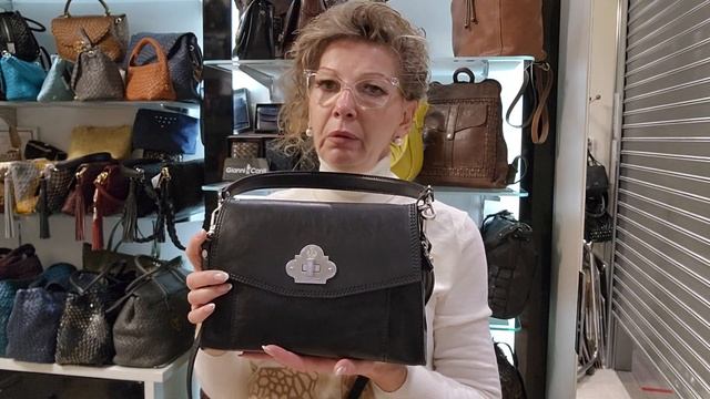 Итальянские сумки GIANNI CONTI из кожи ваккетта с природным рисунком на ее поверхности #fashion смотреть онлайн