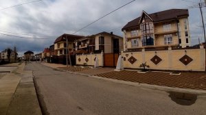 Красивые дома у реки! (улицы Тормахова, Добрая, Сьянова, аэродром)?ЛАЗАРЕВСКОЕ СЕГОДНЯ?СОЧИ.