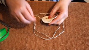 Упаковка цветка в горшке