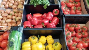 г.Лиски.Продуктовый рынок.