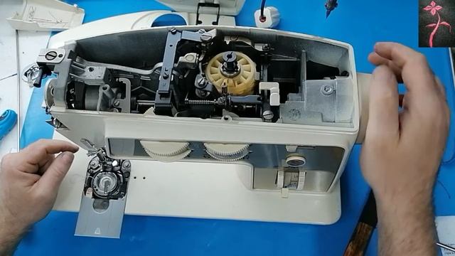 The Singer 740 Sewing Machine Review смотреть онлайн