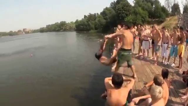 Прышки в Воду мастера! смотреть онлайн