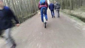 Моноколесо против электровелосипеда.