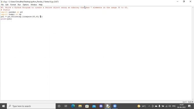 Write a Python Program to create a Series object using an ndarray that has 7 elements in the range.