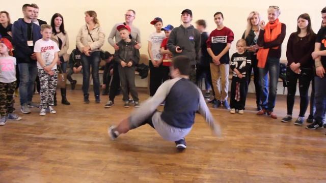 Final!BREAKING KIds!B-Boy Вова Ферст vs B-Boy Reng(Bubble Gum School) STATUS69 смотреть онлайн